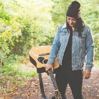 Lucy Spraggan at Stornoway Woodlands Centre